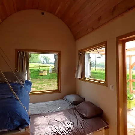 Bed & Breakfast Le Vallon Des 5 Roses 3*