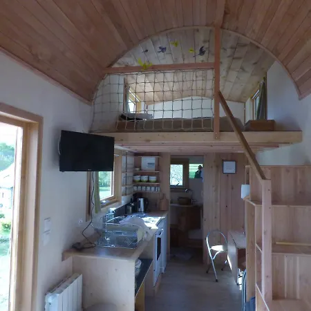 Bed & Breakfast Le Vallon Des 5 Roses *